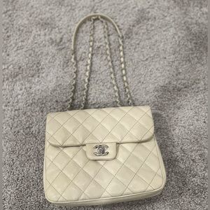 (SOLD )Chanel urban companion small in caviar leather